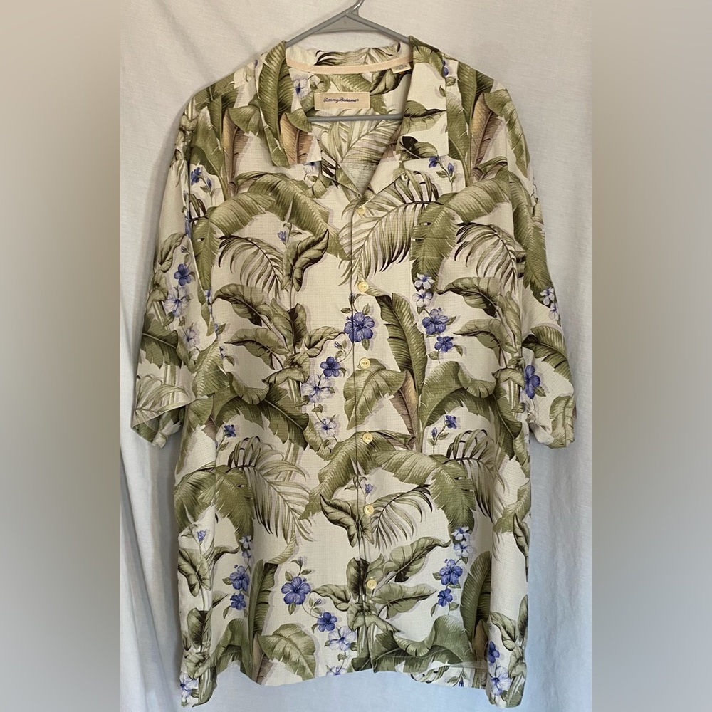 Tommy Bahama mens 100% silk Hawaiian shirt size 2XB